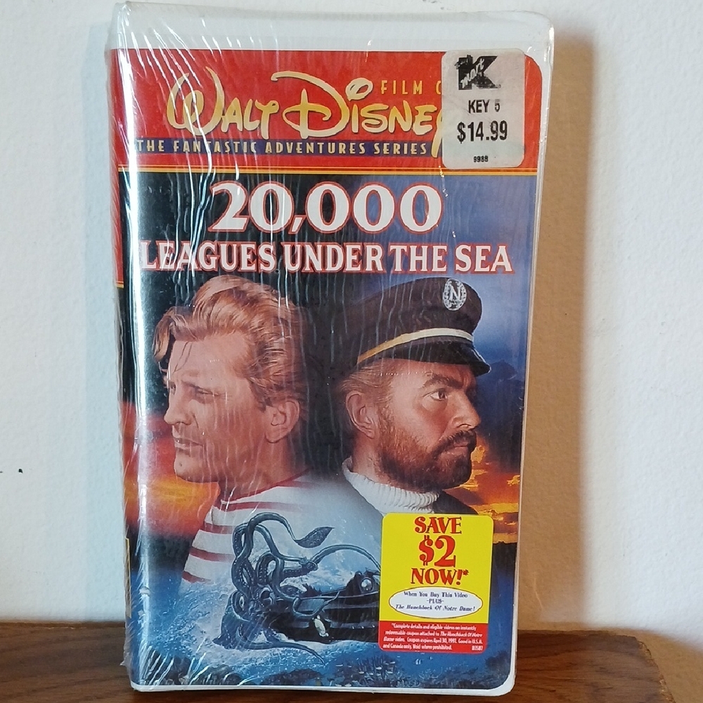 Walt Disney 20,000 Leagues Under the Sea VHS